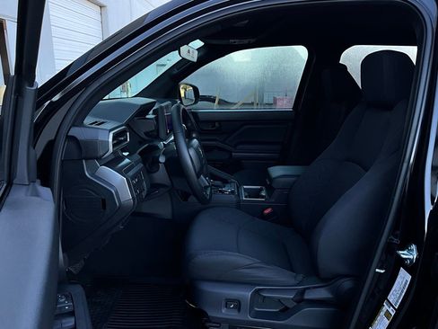 New 2026 Toyota Tacoma SR5 image 9