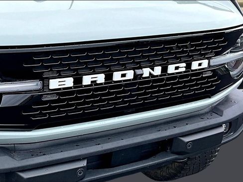 Used 2022 Ford Bronco Wildtrak AWD/4WD image 33
