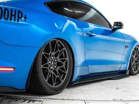 Used 2019 Ford Mustang GT RWD image 14