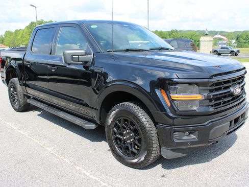 Used 2025 Ford F150 XLT w/ Equipment Group 302A MID AWD/4WD image 3