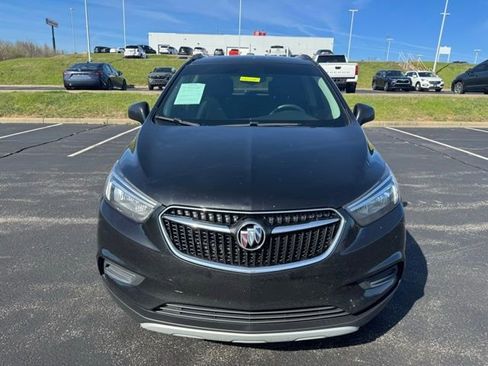 Used 2022 Buick Encore Preferred image 8
