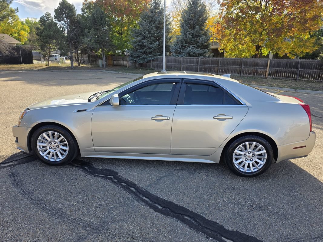 Used 2013 Cadillac CTS Luxury w/ Wood Trim Package AWD/4WD image 2