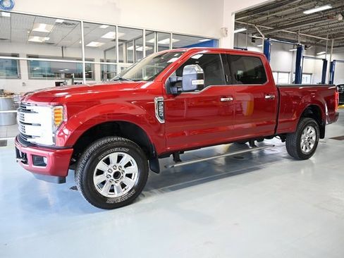 Used 2018 Ford F250 Platinum image 9