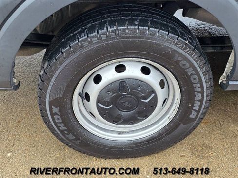 Used 2017 Ford Transit 250 130 Medium Roof image 21