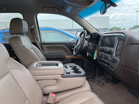 Used 2015 Chevrolet Silverado 1500 LTZ AWD/4WD image 2