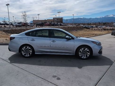 Used 2024 Subaru Legacy Touring XT image 9