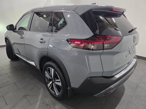 Used 2023 Nissan Rogue SL w/ SL Premium Package AWD/4WD image 3