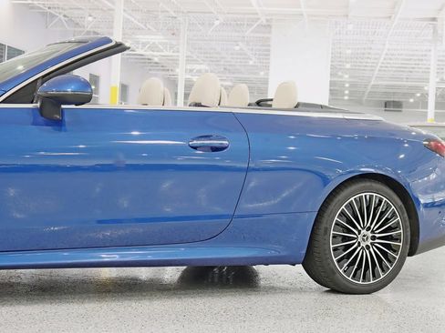 Used 2024 Mercedes-Benz CLE 300 4MATIC Cabriolet image 4