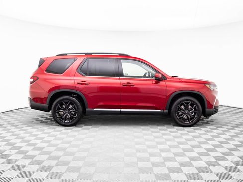 New 2025 Honda Pilot Touring image 7