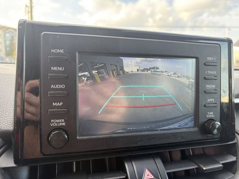 Used 2019 Toyota RAV4 LE w/ Carpet Mat Package FWD image 17