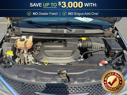 Used 2020 Chrysler Pacifica Limited image 25