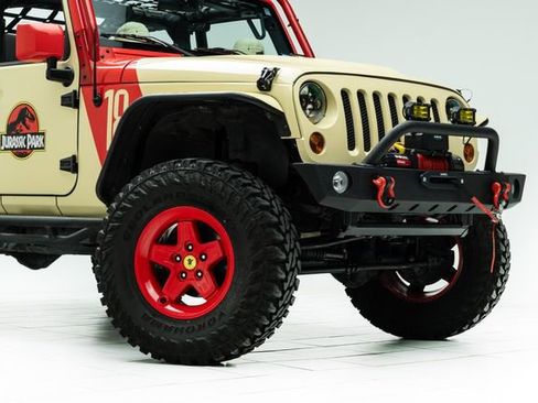 Used 2010 Jeep Wrangler Rubicon w/ PWR Convenience Group image 4