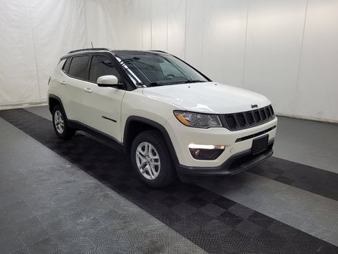 Used 2019 Jeep Compass Latitude AWD/4WD image 13