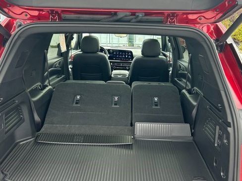 Certified 2024 Chevrolet Traverse RS image 16