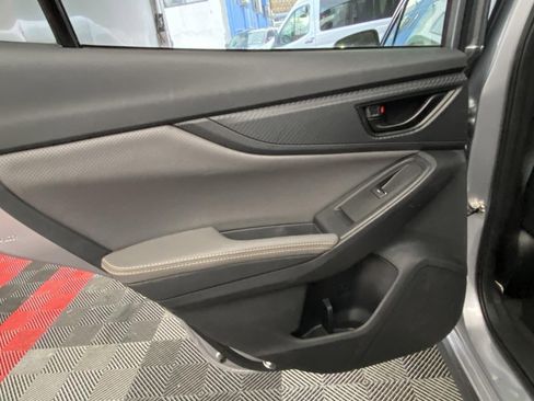 Used 2022 Subaru Crosstrek 2.5i Sport w/ Moonroof Package AWD/4WD image 18