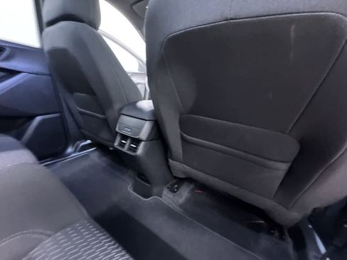 Used 2025 Chevrolet Equinox LT w/ Safety and Technology Package image 40