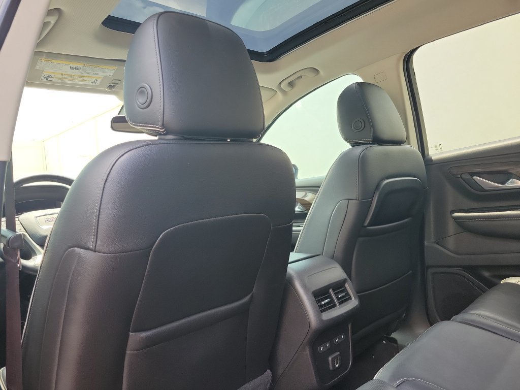 Used 2019 GMC Terrain Denali w/ Advanced Safety Package FWD image 17