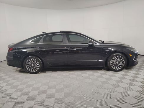 Used 2023 Hyundai Sonata Limited w/ Cargo Package image 8