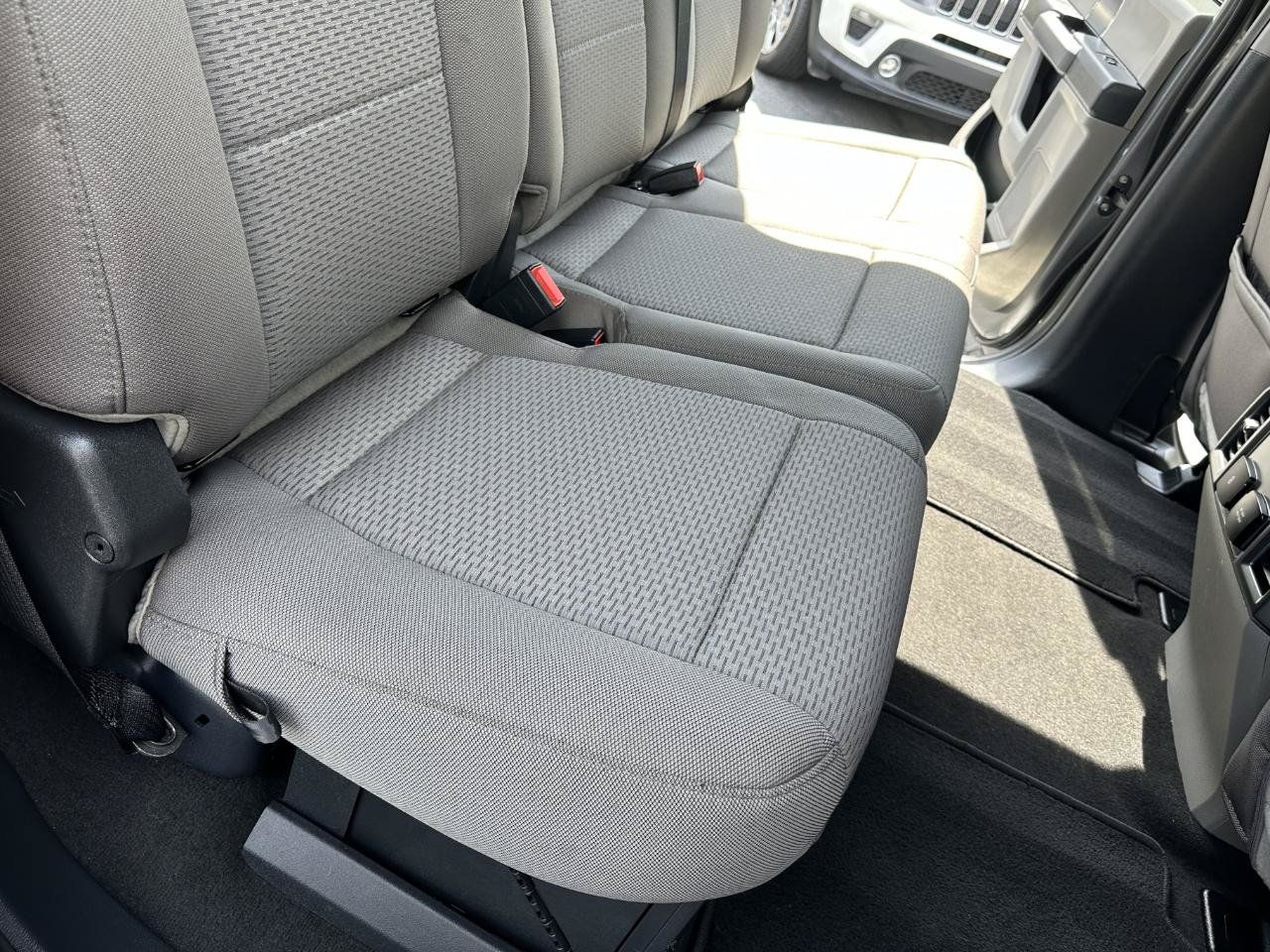 Used 2022 Ford F350 XLT w/ XLT Premium Package AWD/4WD image 37