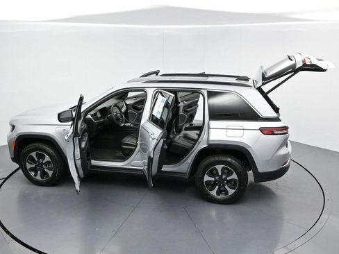Used 2024 Jeep Grand Cherokee Limited 4xe AWD/4WD image 48