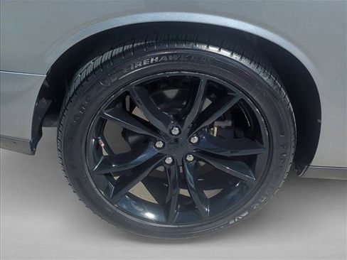 Used 2016 Dodge Challenger R/T Plus image 25