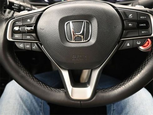 Used 2022 Honda Accord Touring image 27