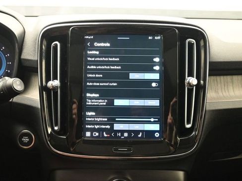 Used 2023 Volvo XC40 B5 Plus w/ Driver Assist Package image 17