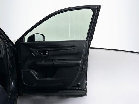 Used 2025 Honda CR-V LX image 30
