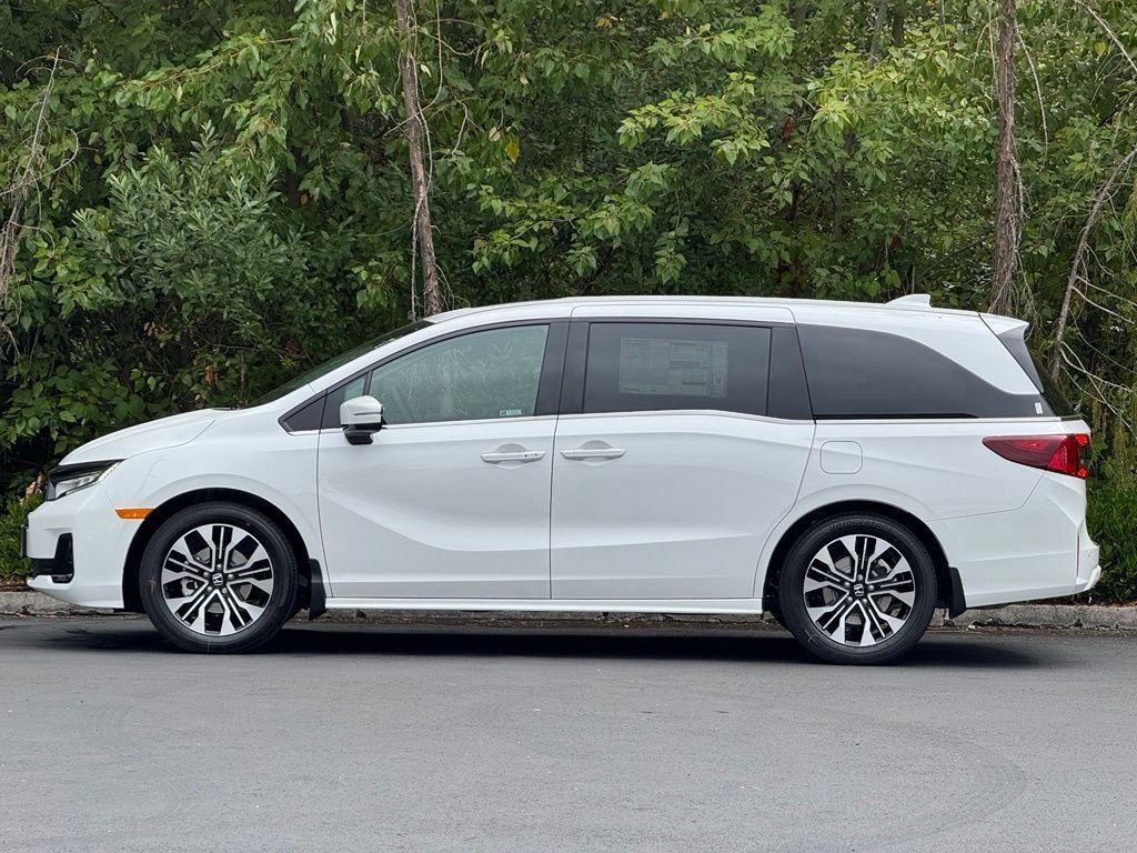 New 2026 Honda Odyssey Elite image 3