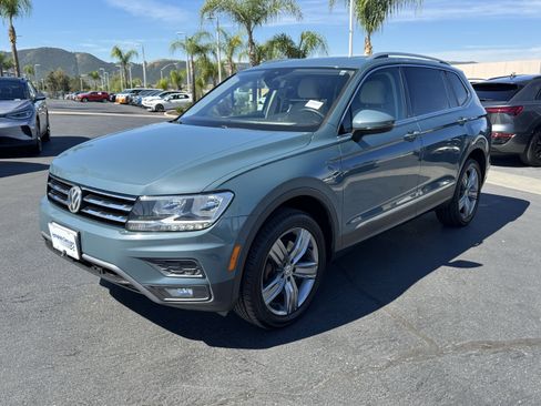 Used 2020 Volkswagen Tiguan SEL image 5