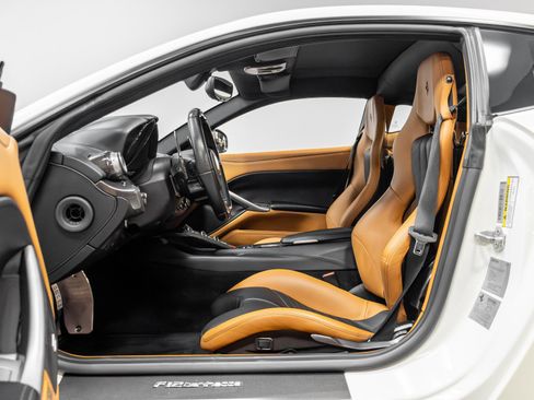 Used 2015 Ferrari F12 Berlinetta image 6