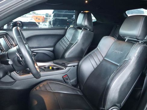 Used 2016 Dodge Challenger SRT Hellcat RWD image 16