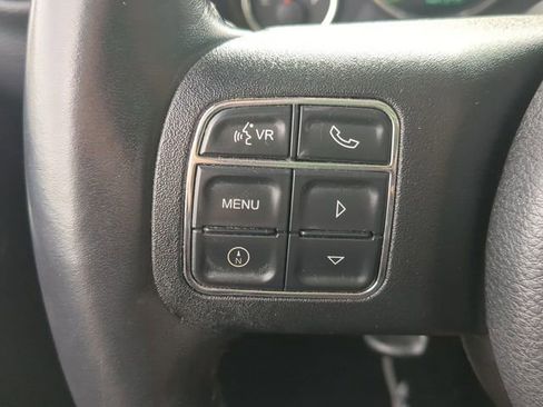 Used 2018 Jeep Wrangler Sport AWD/4WD image 21