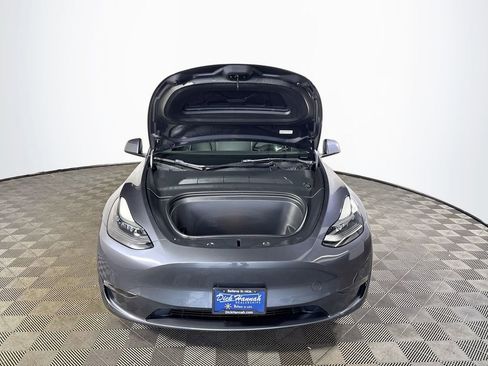 Used 2022 Tesla Model Y Performance image 23