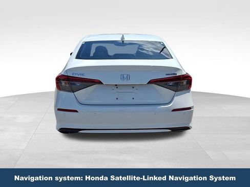 Used 2024 Honda Civic Touring image 6