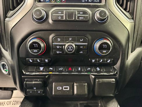 Used 2021 Chevrolet Silverado 2500 LTZ w/ LTZ Plus Package AWD/4WD image 25