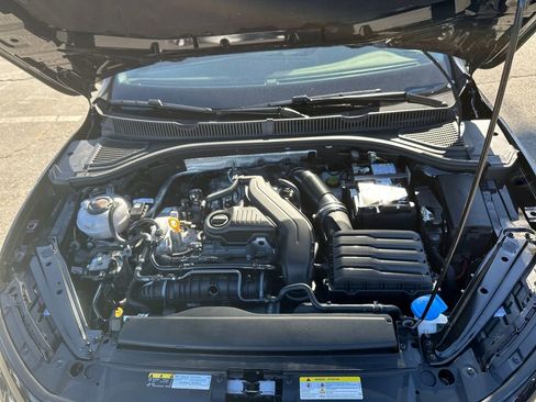 Used 2025 Volkswagen Jetta SE image 22