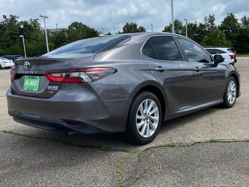 Used 2023 Toyota Camry LE FWD image 3