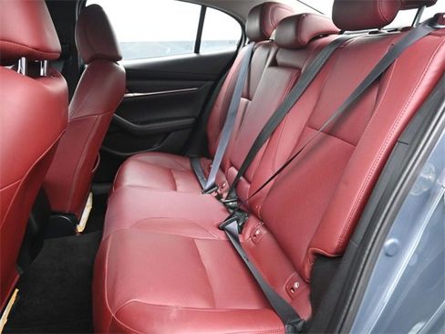 Used 2024 MAZDA MAZDA3 s image 27