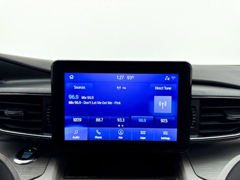 Used 2021 Ford Explorer XLT w/ Equipment Group 202A RWD image 23