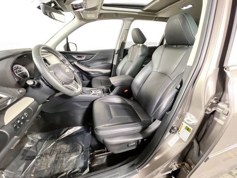 Used 2022 Subaru Forester Limited image 22