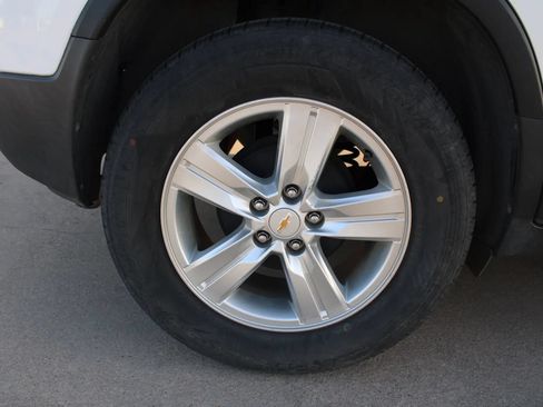 Used 2020 Chevrolet Trax LT w/ LT Convenience Package FWD image 11