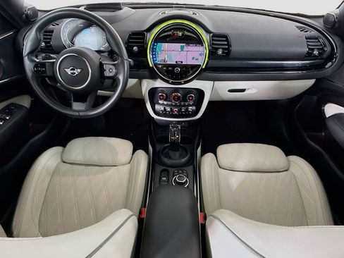 Certified 2024 MINI Cooper Clubman S FWD image 13
