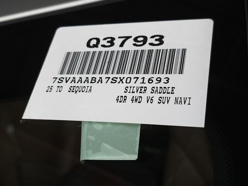 Used 2025 Toyota Sequoia Limited image 45