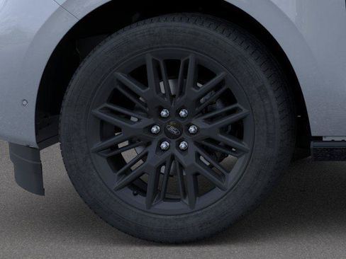 New 2026 Ford Expedition Platinum w/ Stealth Appearance Package AWD/4WD image 19