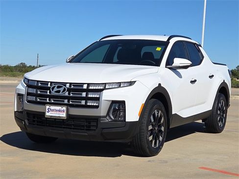 Used 2025 Hyundai Santa Cruz SEL image 3