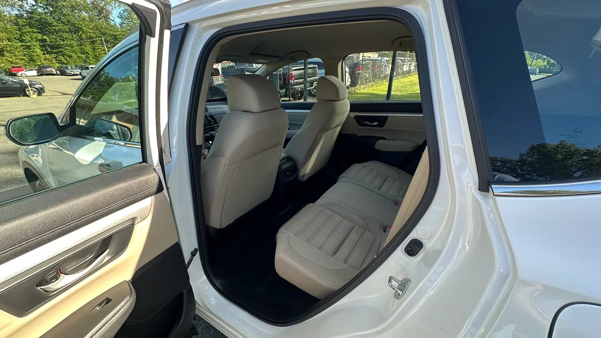 Used 2018 Honda CR-V LX image 26