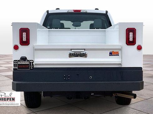 Used 2025 Ford F250 XL w/ XL Chrome Package image 4