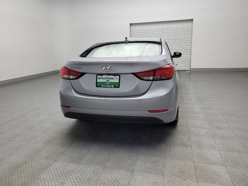 Used 2015 Hyundai Elantra SE w/ Option Group 02 FWD image 7