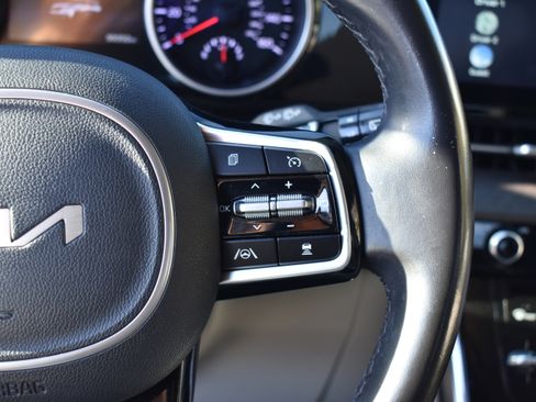 Used 2022 Kia Carnival SX image 14